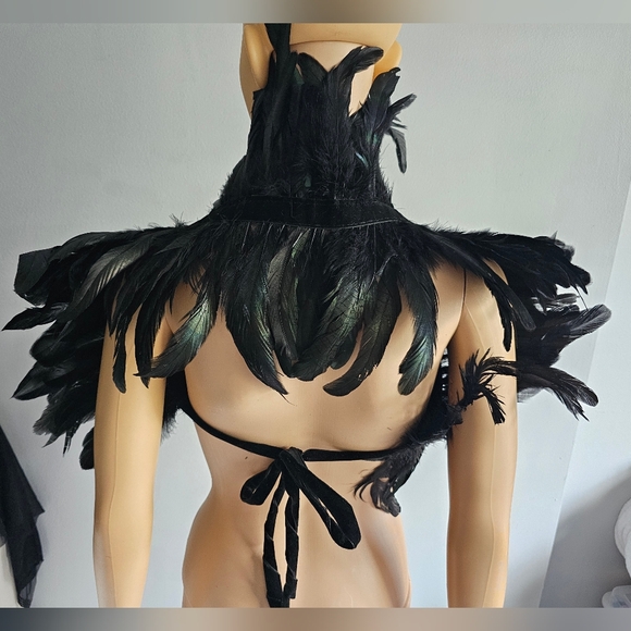 Gothic Feather Shrug Shawl Shoulder Wrap Cape Victorian Collar - Picture 10 of 10